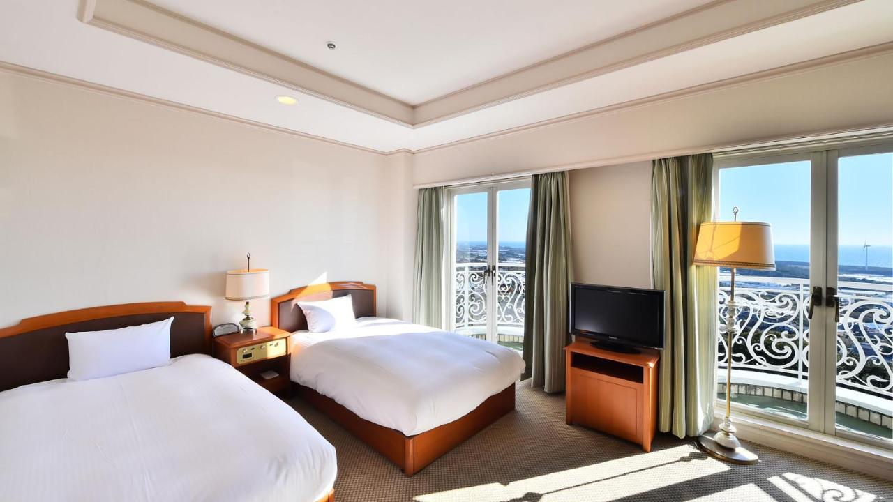 Shizuoka Country Hamaoka Course & Hotel Omaezaki Exterior photo